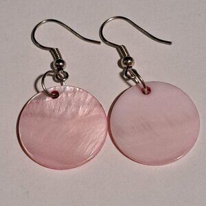 flat circle earrings in pink